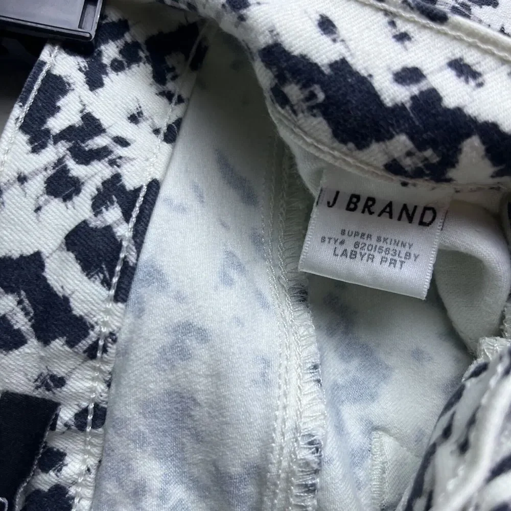 J Brand Women's Size 25 Super Skinny Labyrinth Print Pants